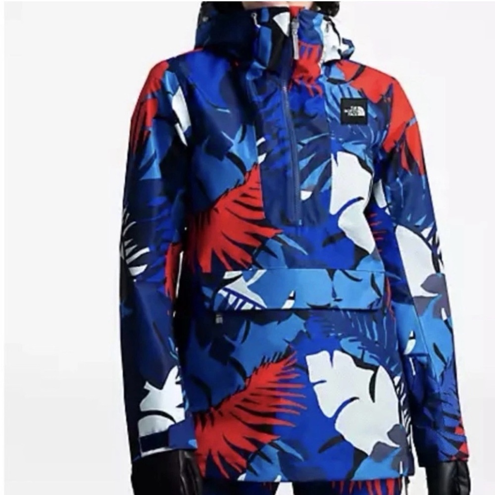 The North Face Women's Tanager half zip Jacket
Size small p